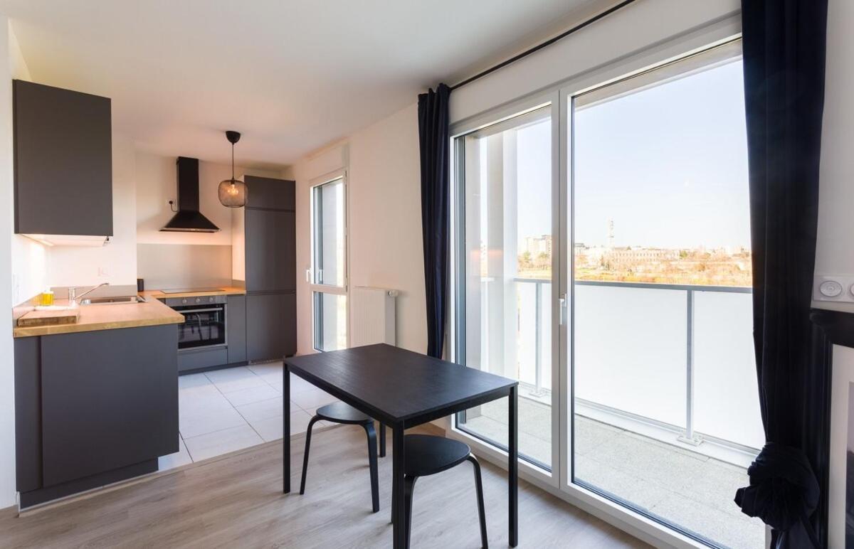 Le Rio, Appartement Avec Terrasse & Parking Rennes Eksteriør billede
